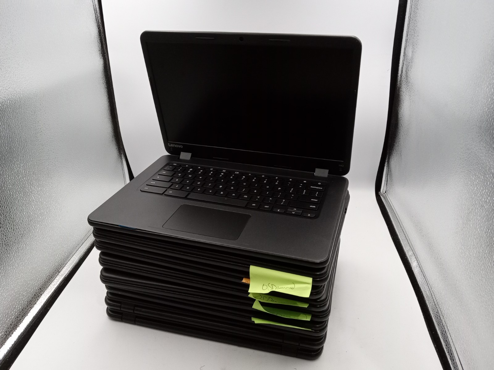 Lot of 8 – Lenovo N42-20 14″ Chromebook Laptops – FOR PARTS – VARIOUS ISSUES -RR