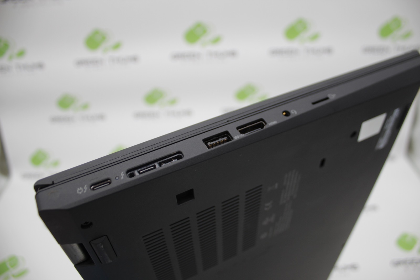 Lenovo ThinkPad T15 Gen 2 Laptop i5-1145G7 2.6GHz 16GB RAM NO OS NO SSD GRADE B