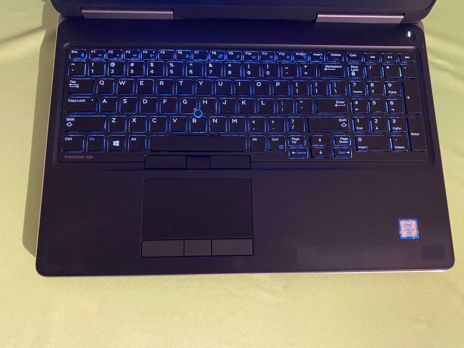Dell Precision 7520 Intel i7-6820HQ 2.70GHz 256GB SSD, 20GB RAM Win 11/M2200