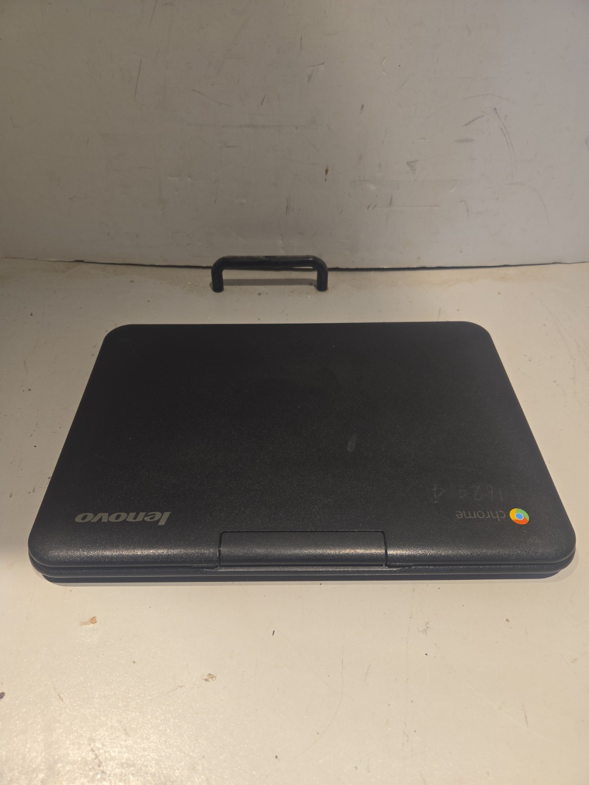 Lenovo N21. 11.6″ Intel Celeron N2840 4GB RAM Chromebook.