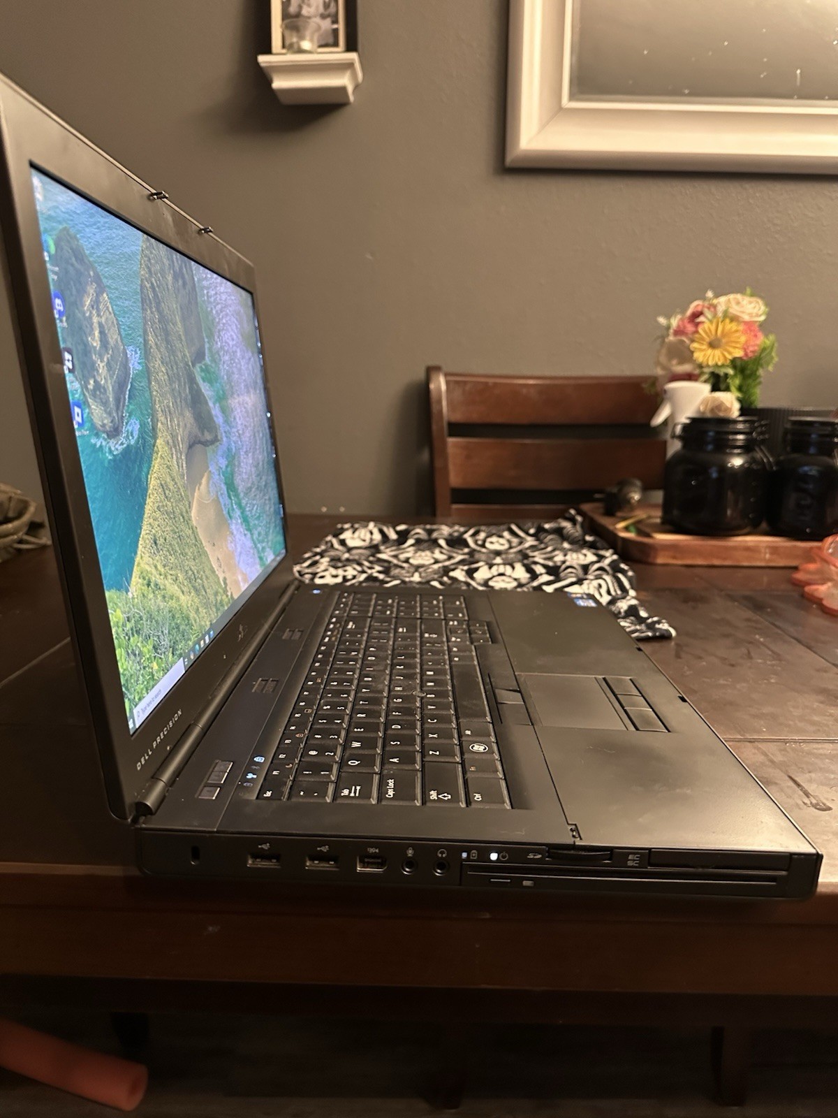 DELL PRECISION M6600 Intel Core i7-2720QM CPU @ 2.20GHz 2.20 GHz W/CHARGER