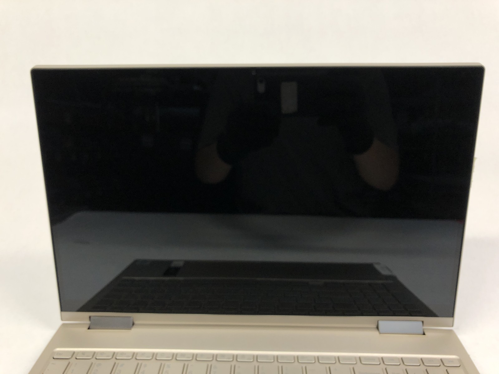 Lenovo Yoga C74015Iml i7-10510U 12GB RAM No Storage No OS
