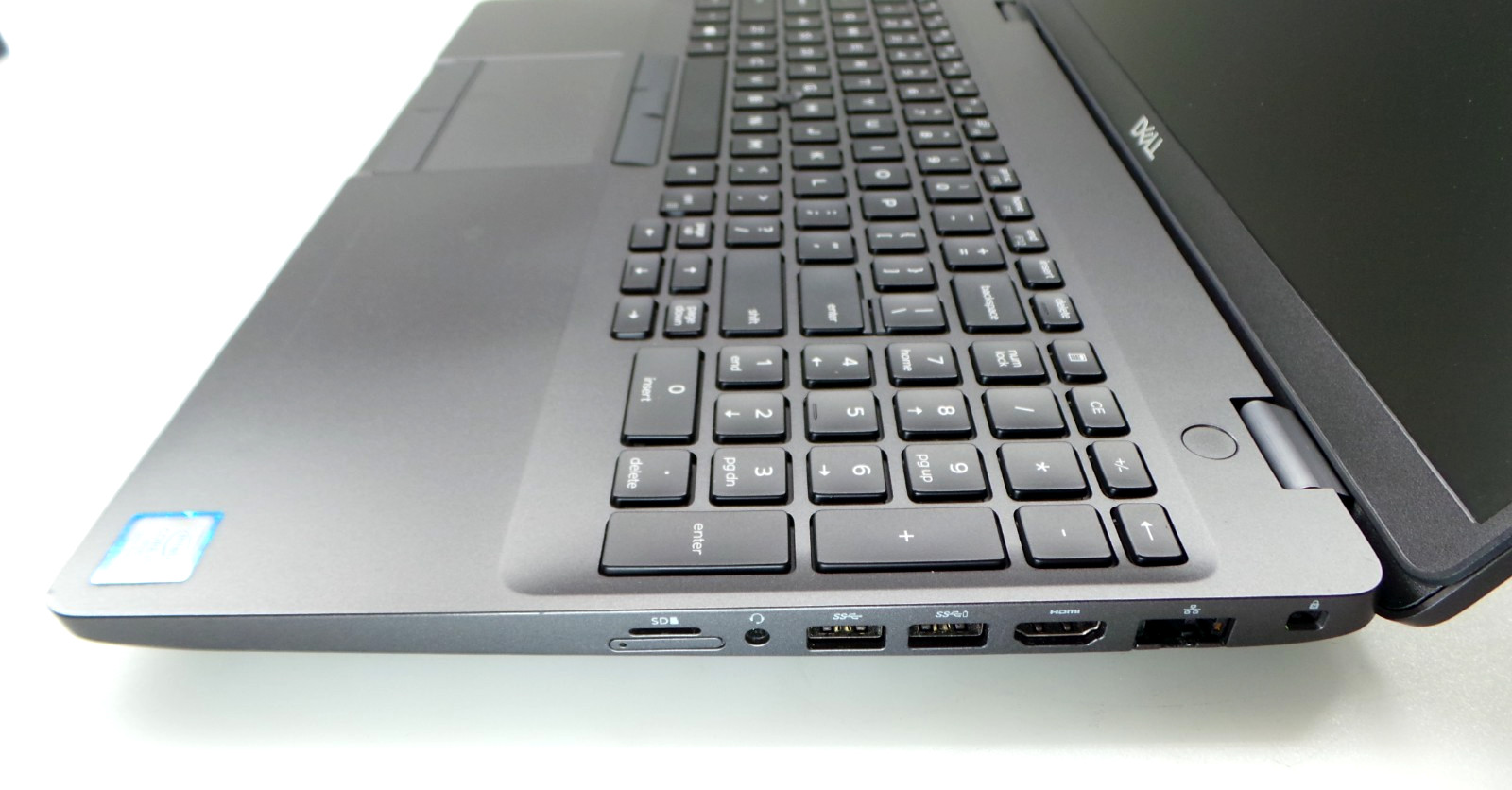 Dell Latitude 5501 15.6″ | i7-9850H 2.60GHz | 16GB RAM 256GB NVMe | WIN 11 PRO
