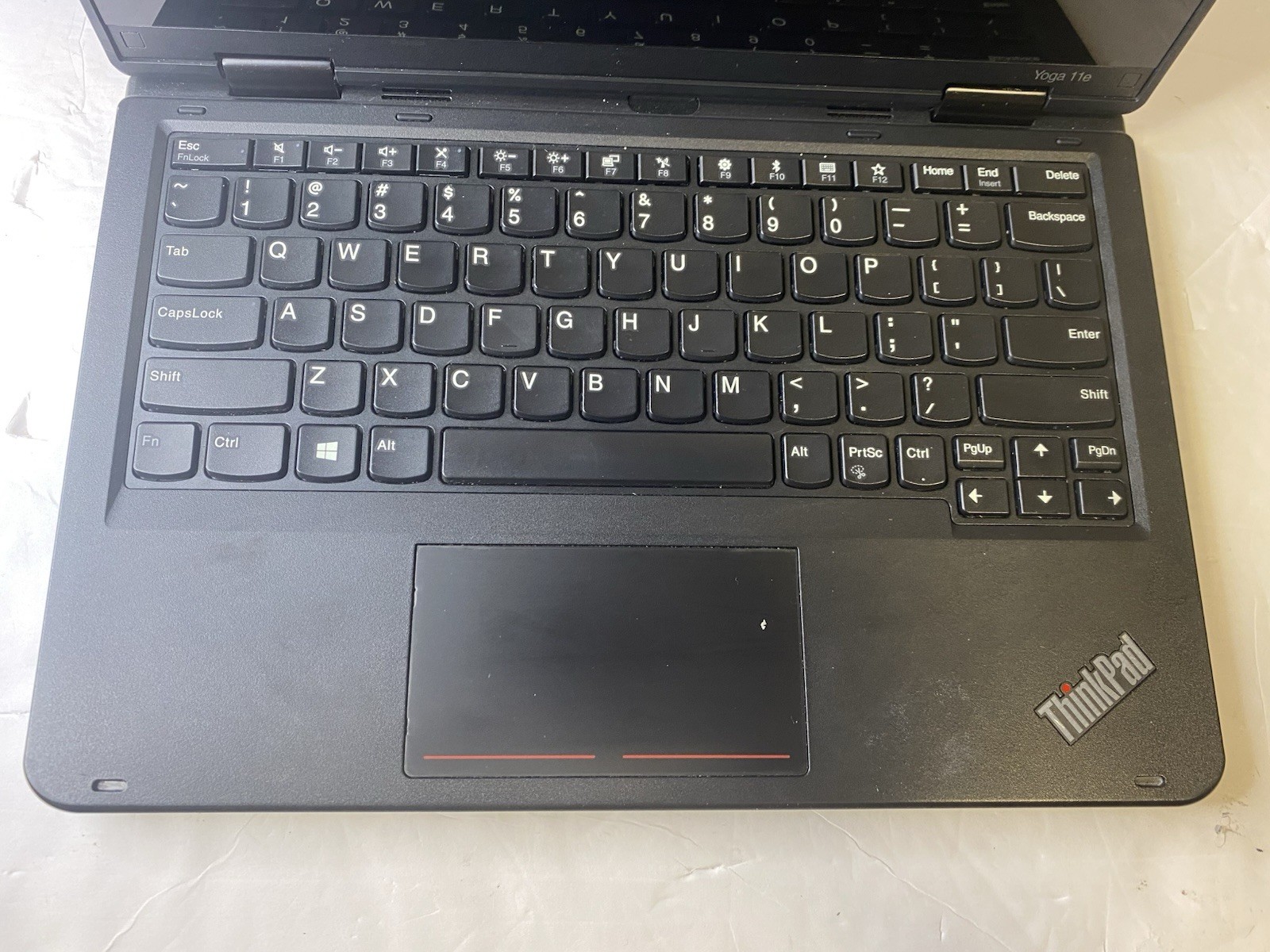 Lenovo ThinkPad Yoga 11e 11.6in 2 in 1 flip TouchScreen Windows 10