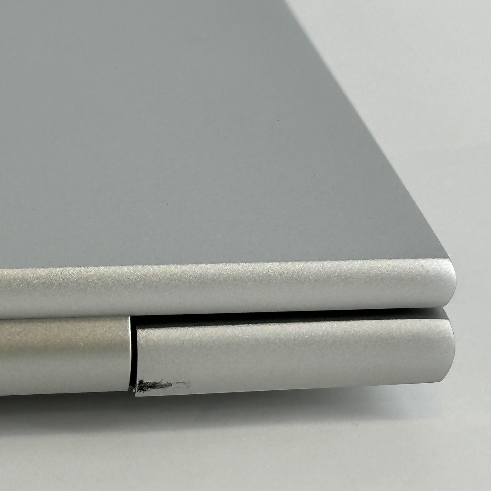 HP Elitebook 845 G11 14 Silver FHD+ 3.3 GHz Ryzen 7 PRO 8840U 32GB 512GB SSD
