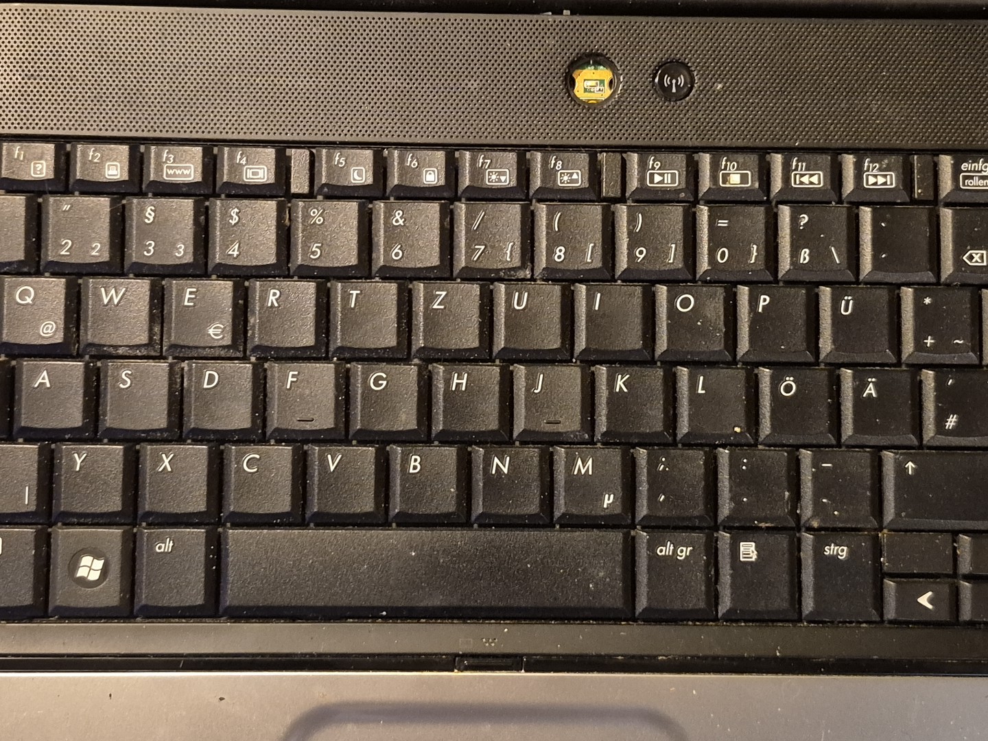 [Parts/Powers On] Compaq Presario CQ60-120EG No Power Supply. No Hard-Drive USA