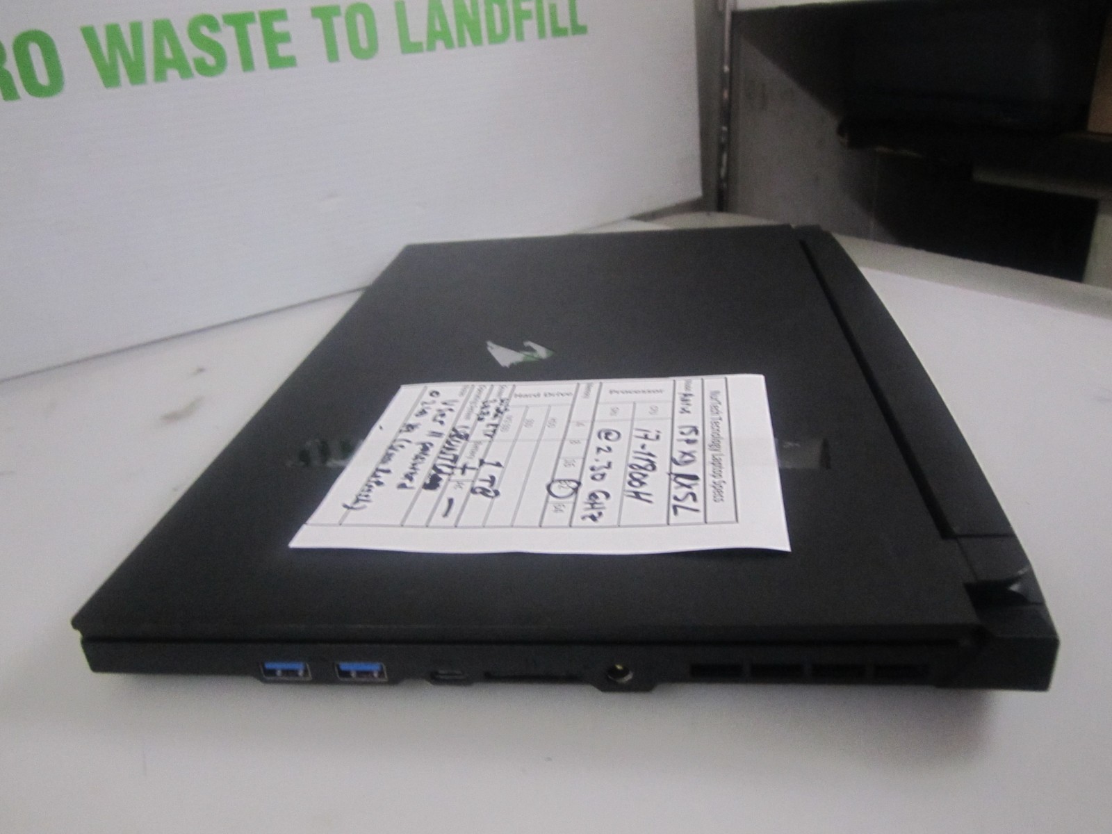 AORUS 15P XD RX5L Gaming i7 11th. 32GB 1TB 2.3GHZ Nvidia RTX3070 UBUNTU LAPTOP