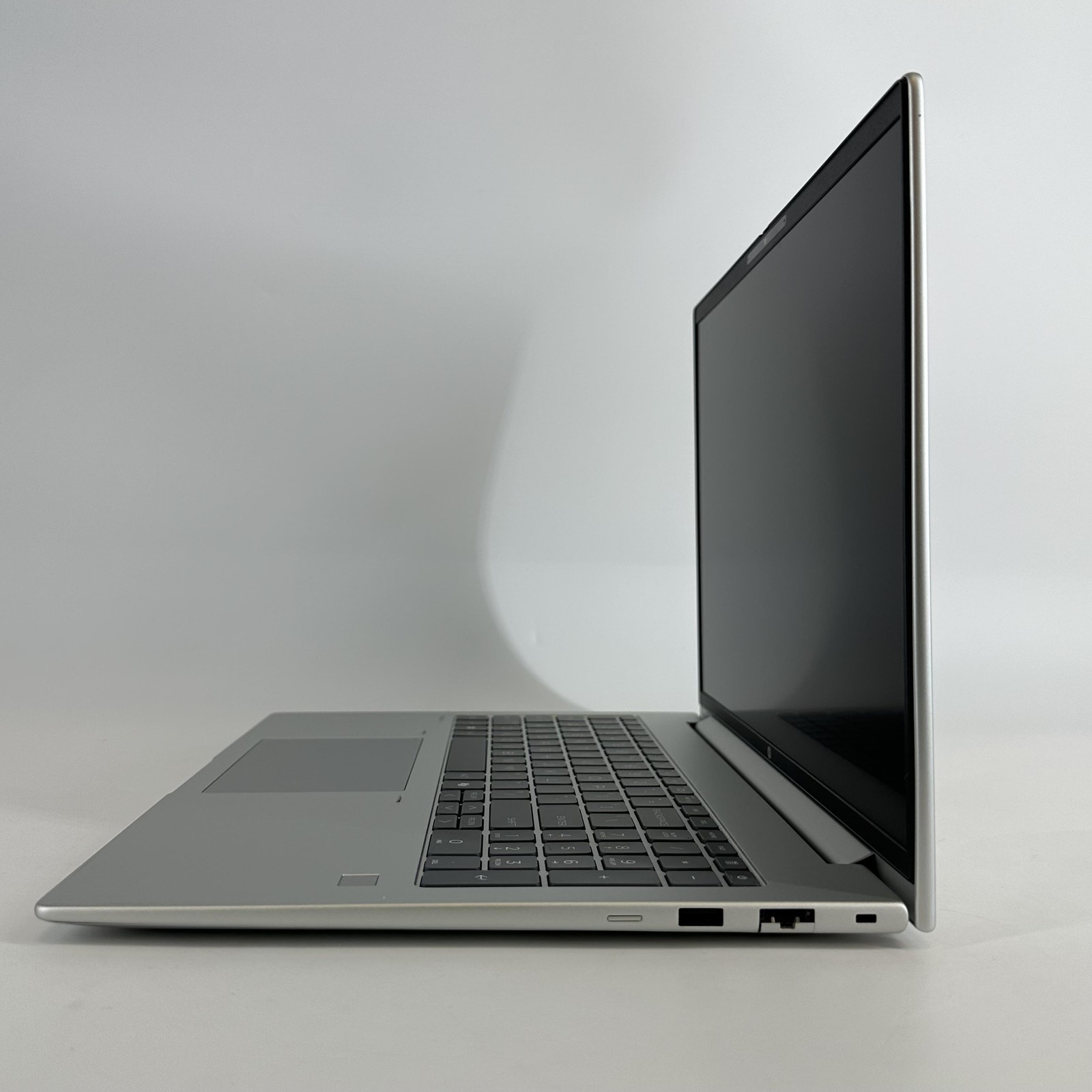 HP ProBook G1a 16 Silver FHD+ 3.3 GHz Ryzen 7 250 16GB 512GB SSD Excellent
