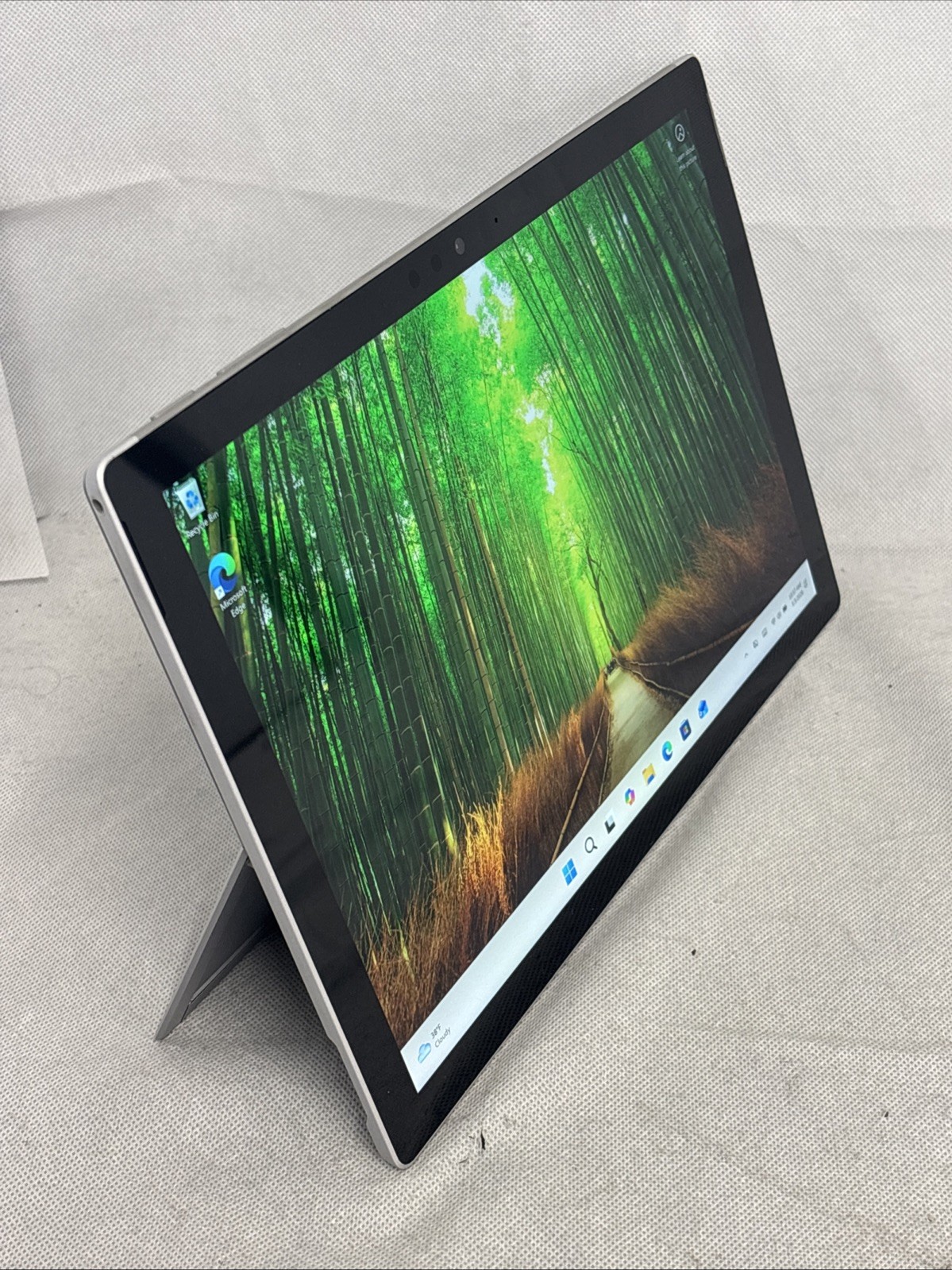 Microsoft Surface Pro 5th Gen. 1796 (512GB, Intel i7 7th, 16GB) Silver *Read*