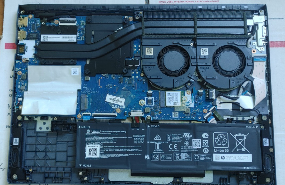 HP Victus 15-fb2063dx AMD Ryzen 5 7535HS Barebone Gaming Laptop RX 6550M Parts
