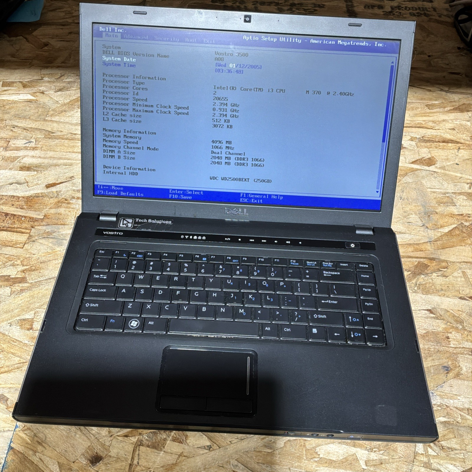 Dell Vostro 3500 Intel Core i3 360M 15″ 4GB RAM 250GB HDD-BOOTS BIOS C275