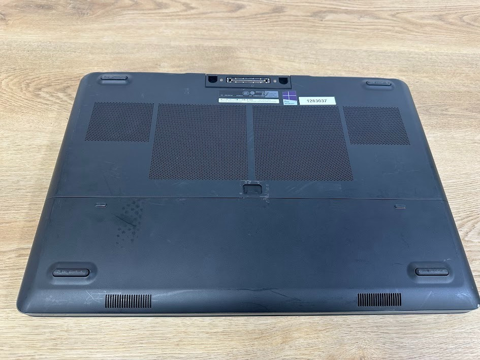 Dell Precision 7710, Xeon E3 1505M V5, 32GB DDR4, Quadro M3000M, 512GB SSD, 2016
