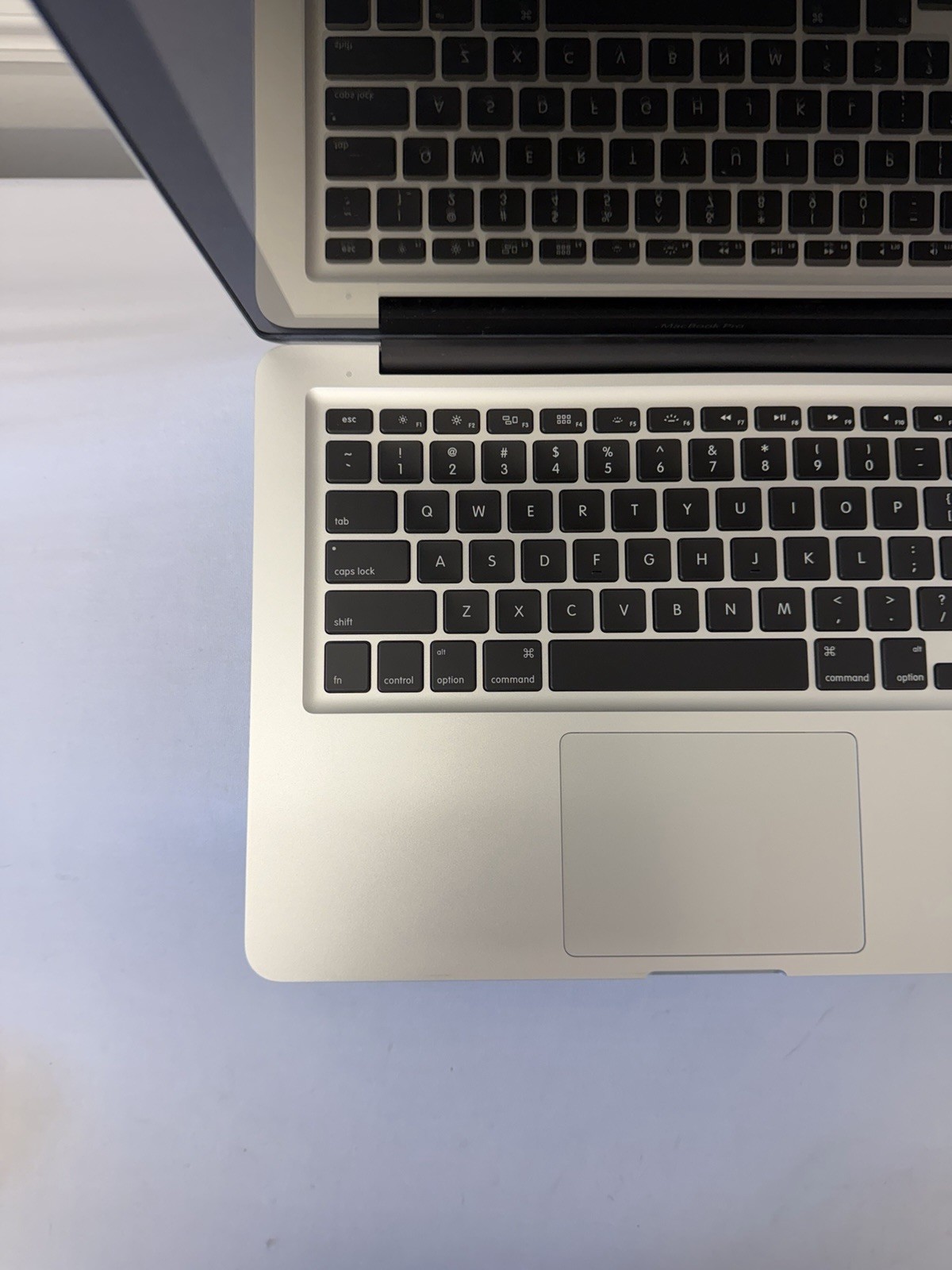 Apple Macbook Pro Laptop – Screen Dimming – Intel i5-3210M -RAM 8 GB – Read Des