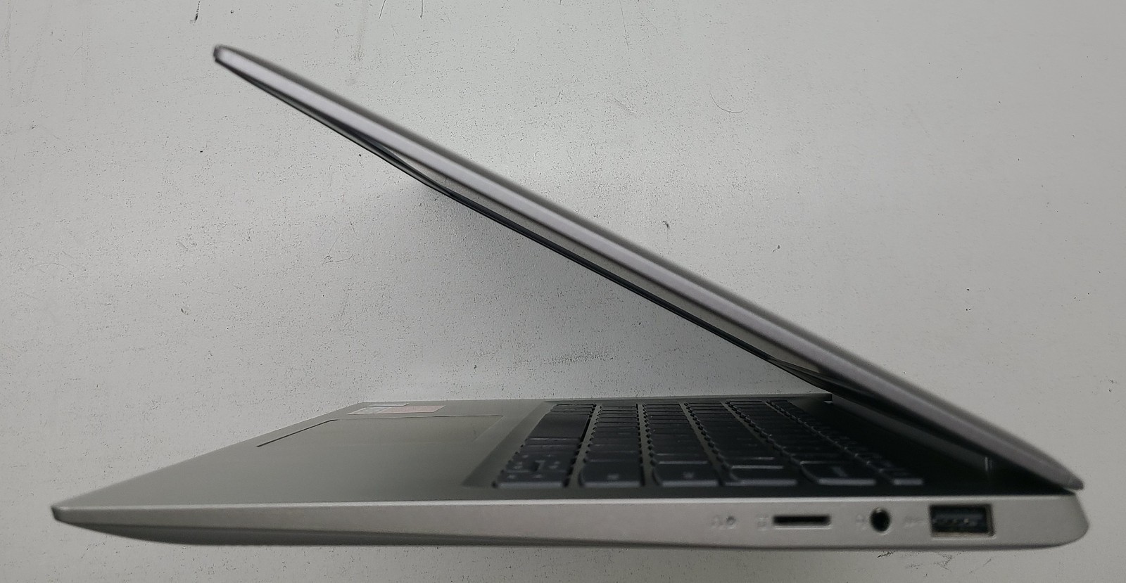 Lenovo Ideapad 130S-14IGM Laptop Intel Pentium Silver N5000 4GB 64GB NO OS (FL)