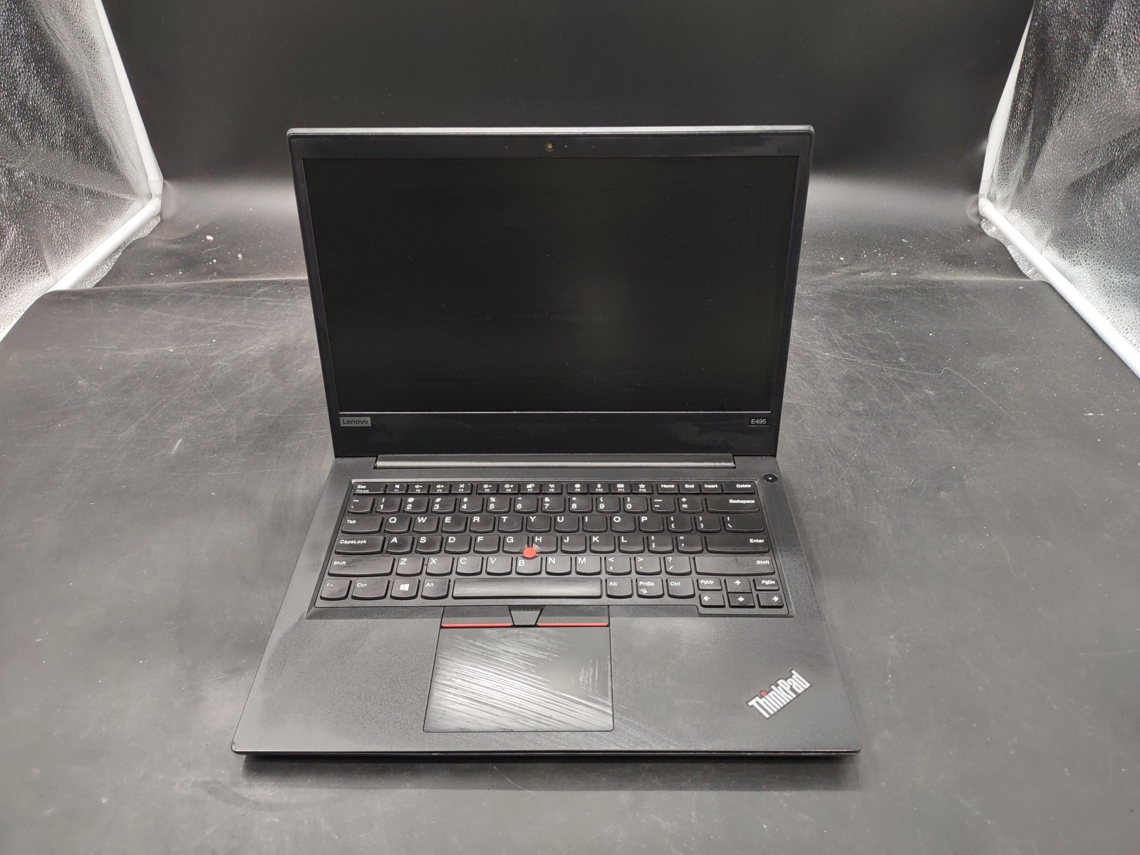 Lenovo Thinkpad E495 AMD Ryzen 3 3200U 4GB RAM NO SSD NO OS