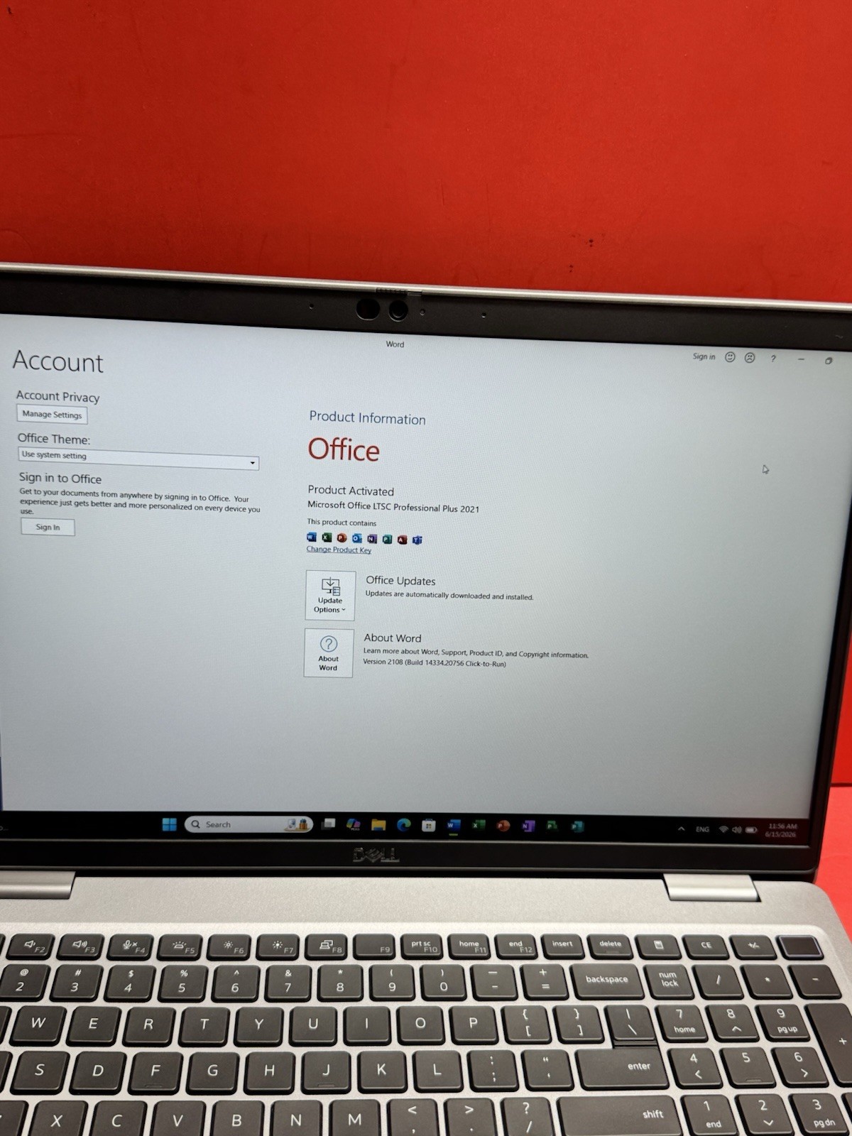 Dell Latitude 5520 15.4” 11th i7 3.0GHz 16GBRAN 512GBSD Windows 11pro