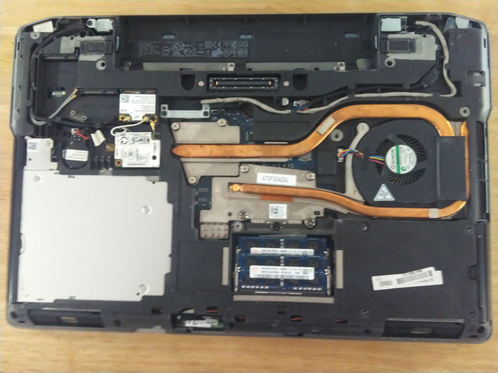 Dell Latitude E6520 i5-2520M CPU 8GB RAM 300GB HDD (Can swap DVD drive w/2nd HD)