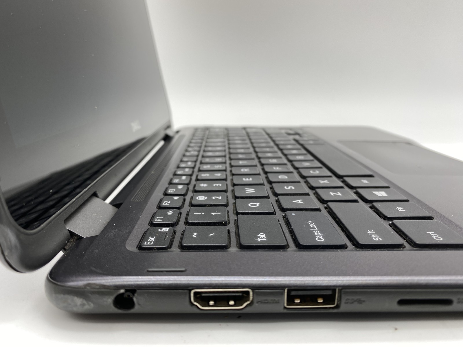 Dell Inspiron 3185 Laptop AMD A6-9220e Radeon R4 1.6GHz 4GB RAM 32GB SSD No OS