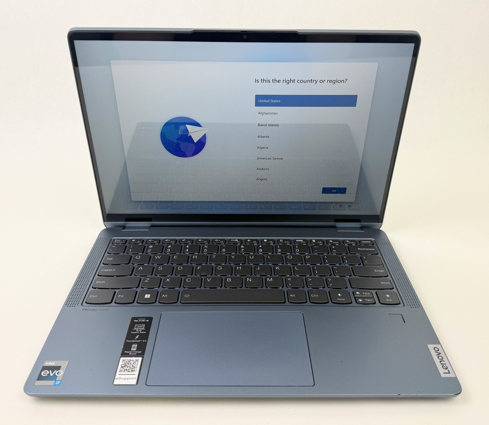 Lenovo Flex 7i 14″ 2240×1400 Touch i7-1355U 16GB 512TB SSD W11H 2in1 – Dents