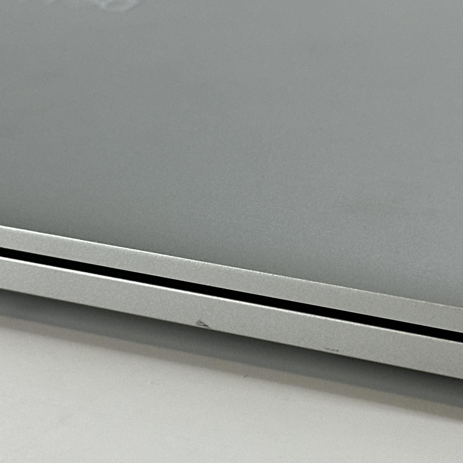 Dell Pro Max 16 Plus MB16250 FHD+ 2.0 GHz Ultra 5 235U 16GB 512GB SSD Excellent