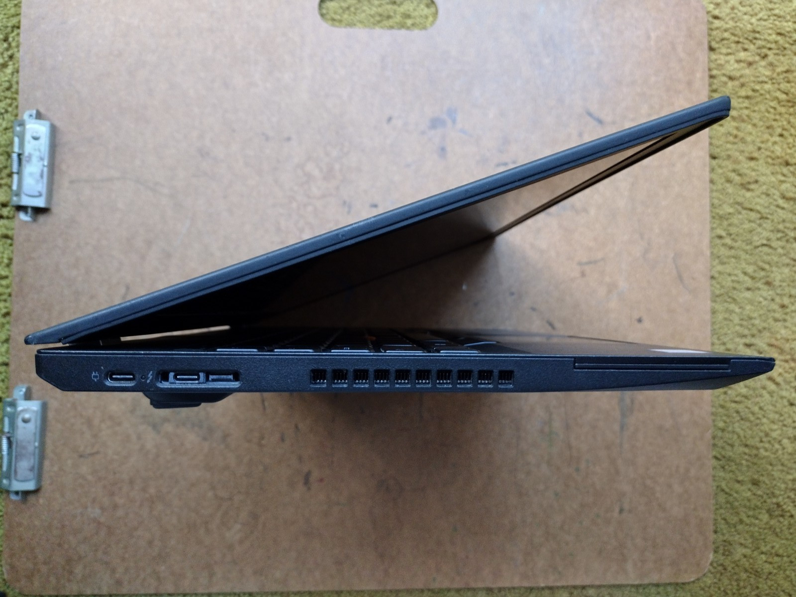 ThinkPad T580 Libreboot i7-8650U 8GB RAM 256GB NVME SSD 61++ BAT AC 1920×1080