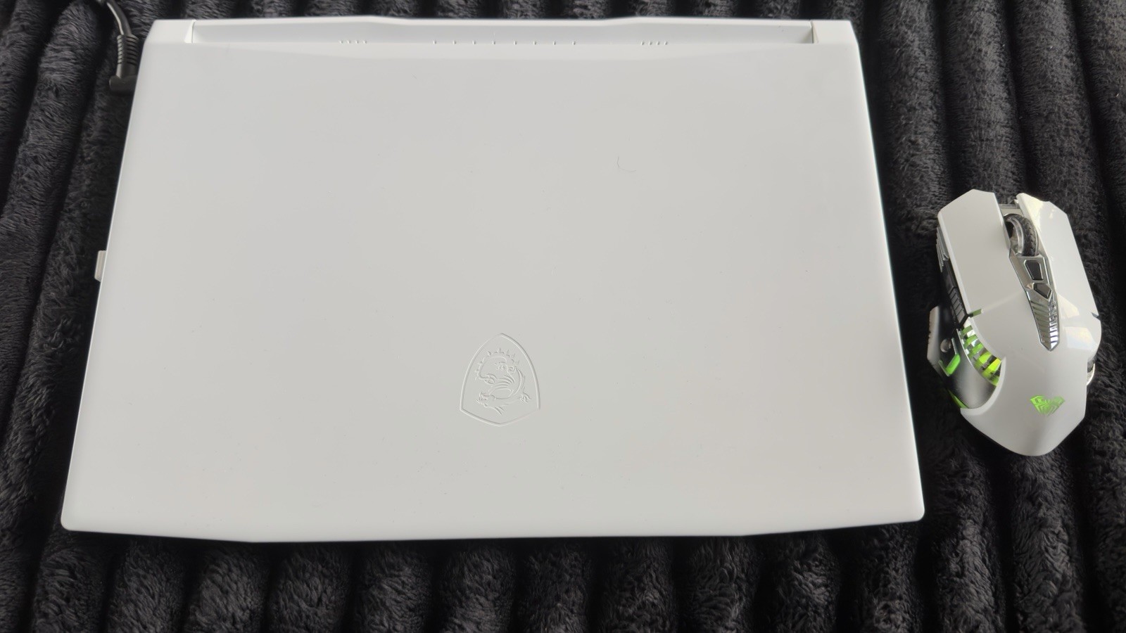 MSI Sword 15.6″ Gaming Laptop Intel i7 RTX 3070 Ti 16GB RAM 1TB SSD White