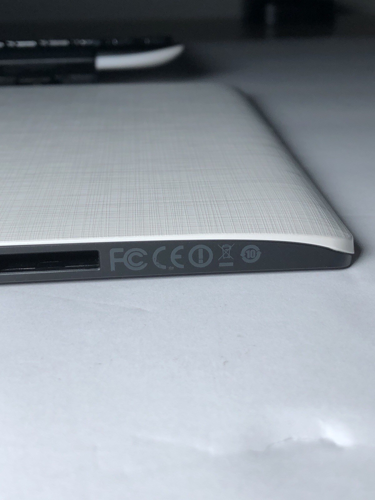 Acer Aspire Switch 10” White Notebook Laptop *FOR PARTS/REPAIR **Read