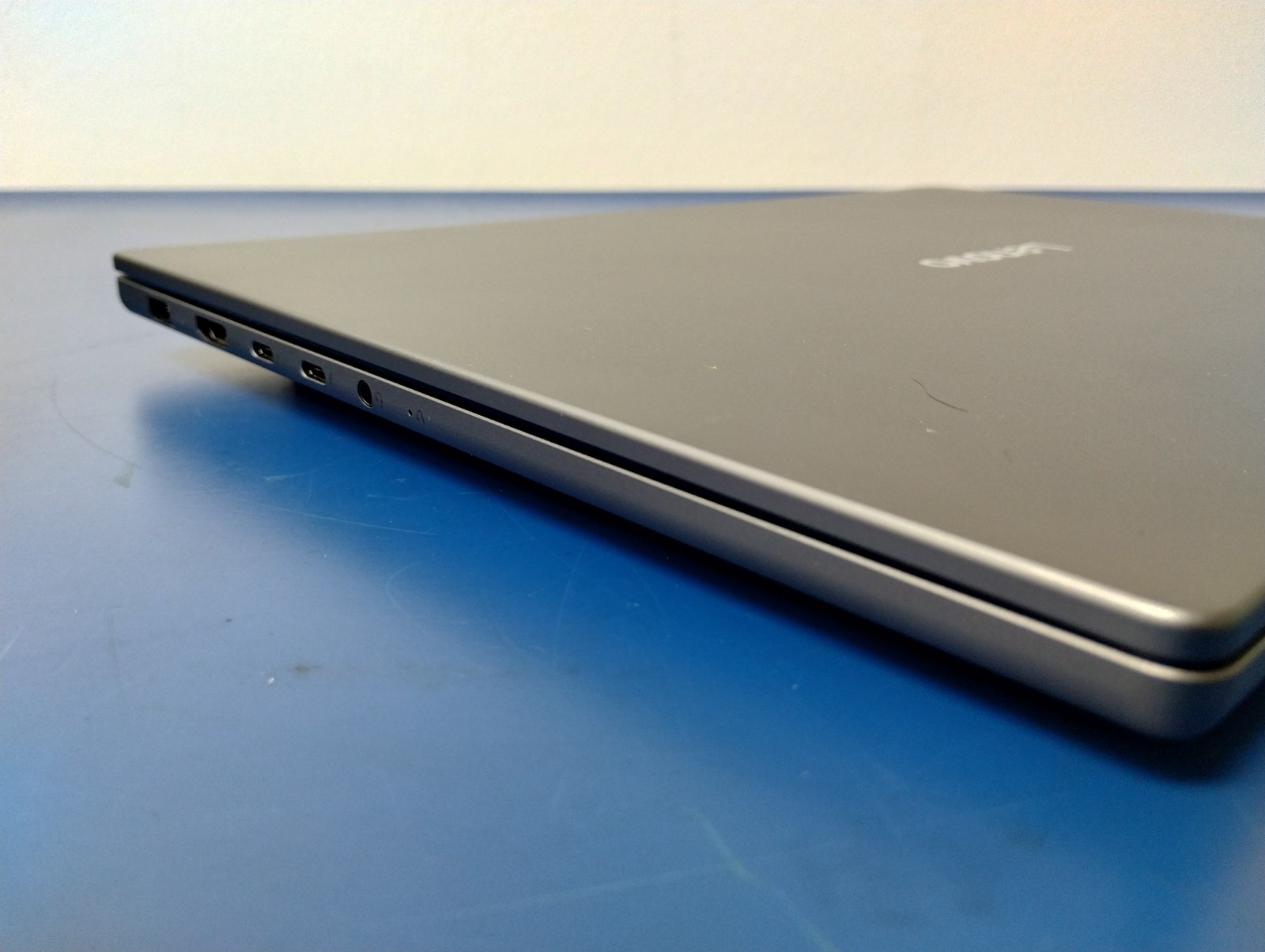 Lenovo IdeaPad Pro 5 16IAH10, Intel Core Ultra 9 285H, 32 GB RAM, 1 TB NVMe SSD