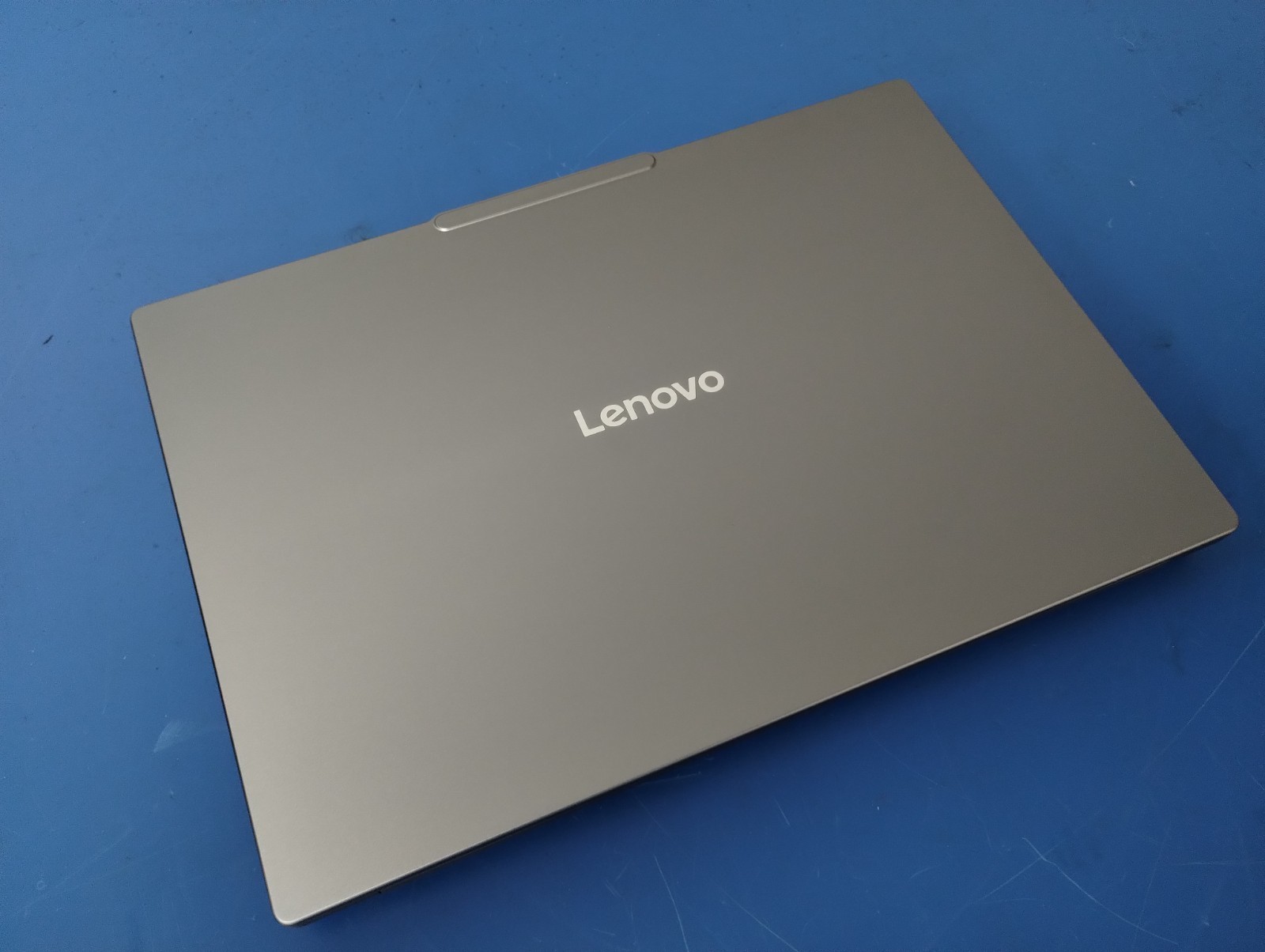 LENOVO IdeaPad Pro 5 1IAH10, Intel Core Ultra 9 285H, 2.90 GHz 32 GB, 1 TB NVMe