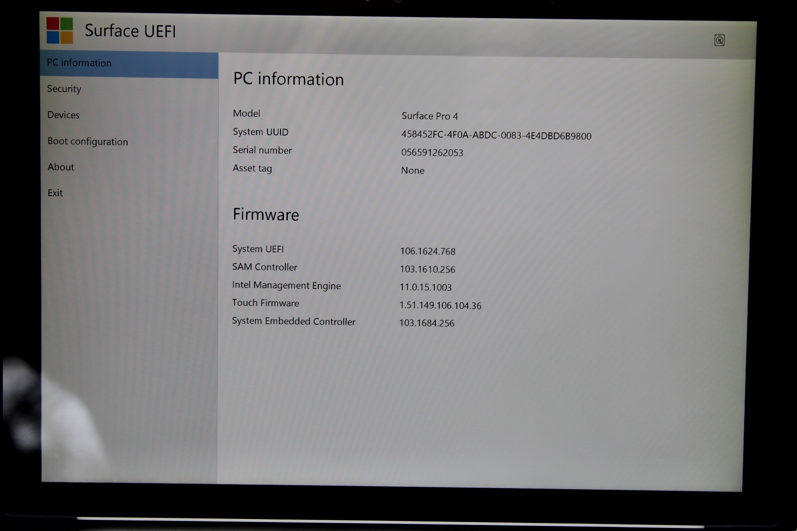 Microsoft Surface Pro 4 1724 i5-6300U 4GB RAM 128GB SSD No OS