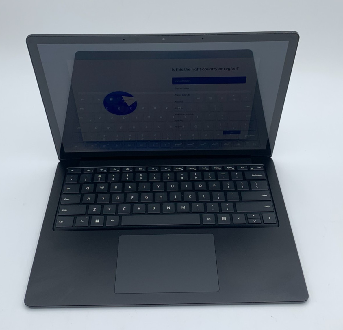 Microsoft Surface Laptop 4 1951 13.5″ i5-1145G7 2.6GHz 256GB SSD 8GB DDR4 BLK C