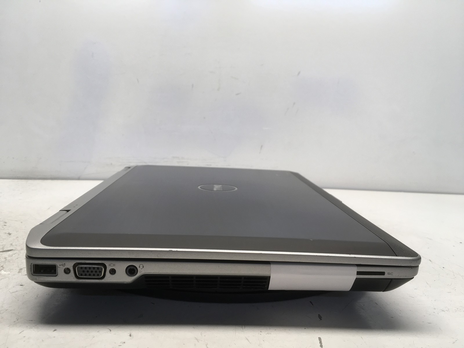 Dell Latitude E6420 Intel i5-2520M 2.5GHz 8 GB NO HDD No Batt