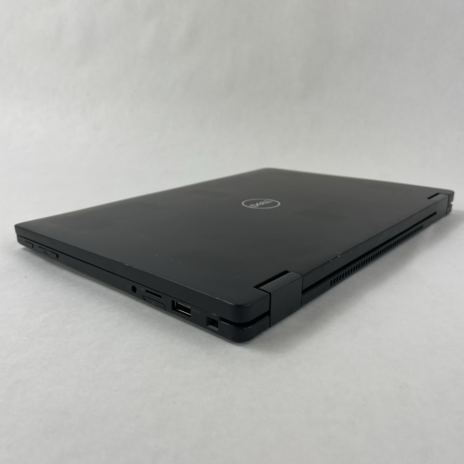 Dell Latitude 7390 2 in 1 13.3″ Touch i3-7130U 2.70 GHz 4 GB RAM No SSD/OS/Batt