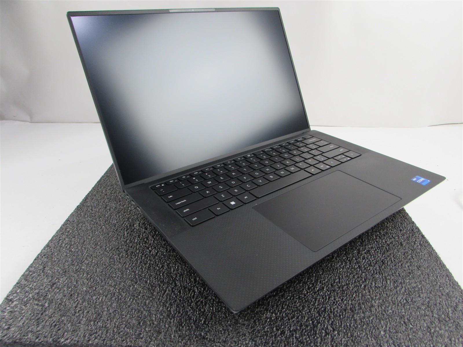DELL PRECISION 5570 I7-12800H 1TB 32GB RAM NVIDIA RTX A1000 WIN 11 PRO NO BATT