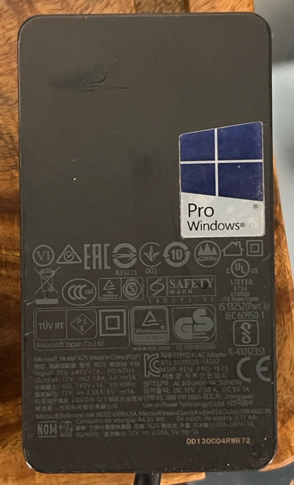 Microsoft Surface Pro X (Model 1876) w/ Finie Keyboard & Charging Block 128 G