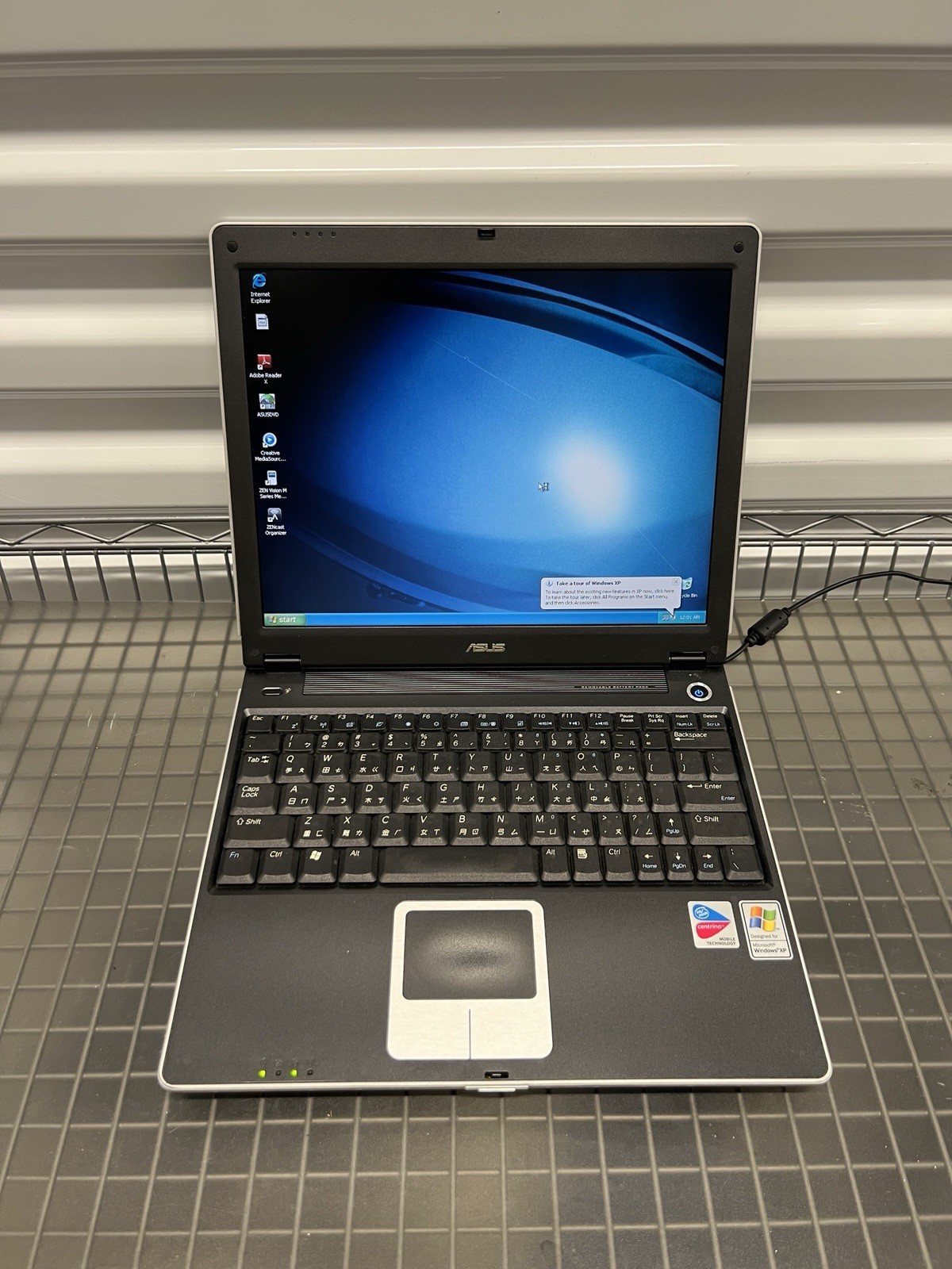 ASUS M5200N Intel Pentium M 12″ Laptop 256MB Ram Chinese Laptop Windows XP WiFi