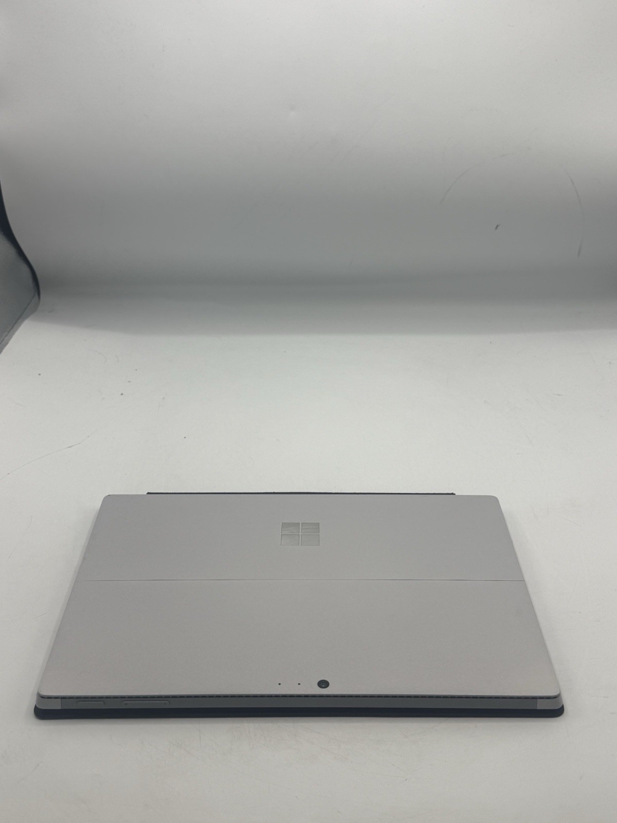 Microsoft Surface Pro 4 1724 12.3” Intel i5-6300U 8GB RAM 256GB SSD WIN10P