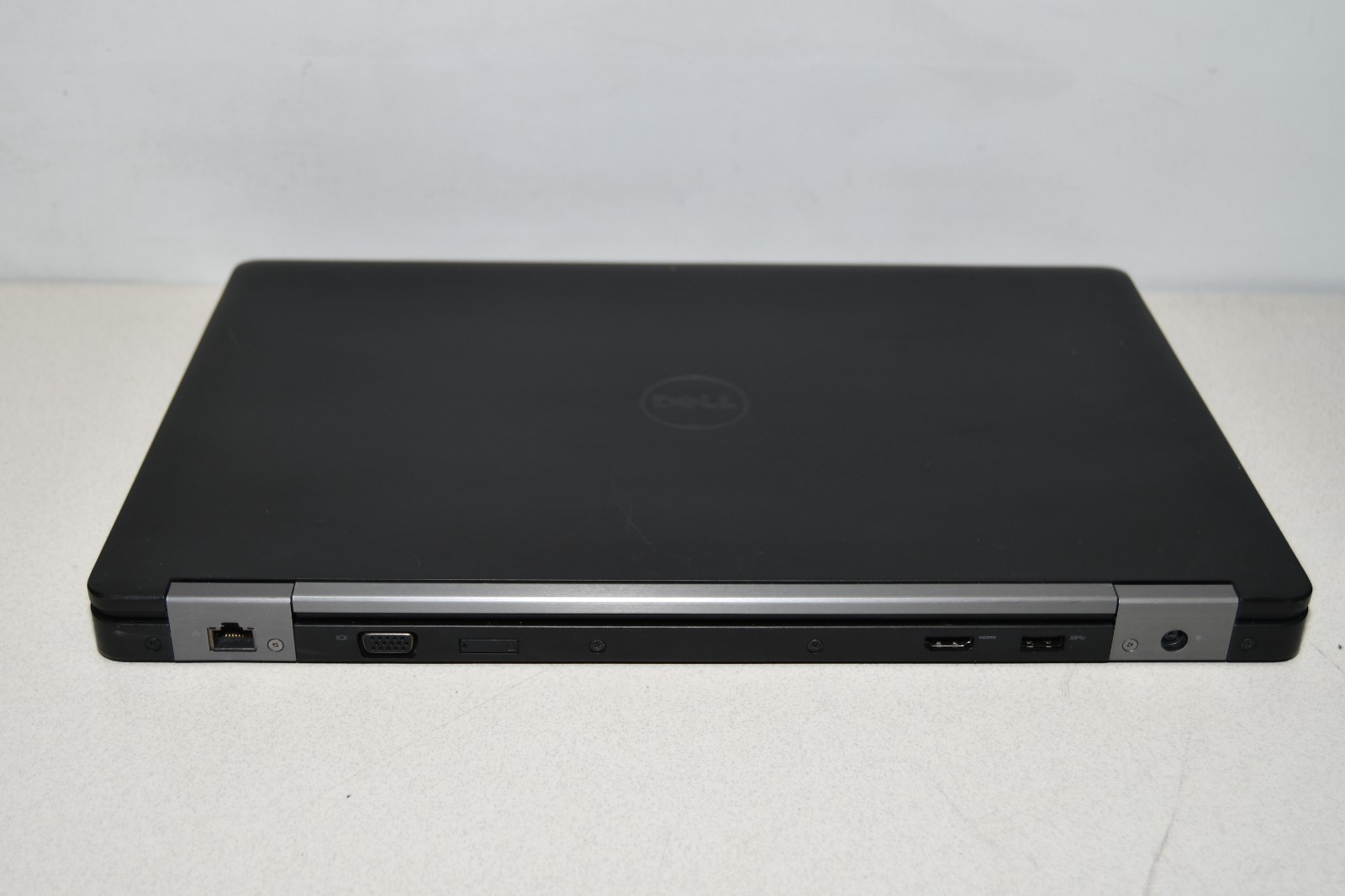 ^ Dell Latitude E5570 15.6″ Intel i7 “Parts Unit” No Power / Ram / HD / Battery
