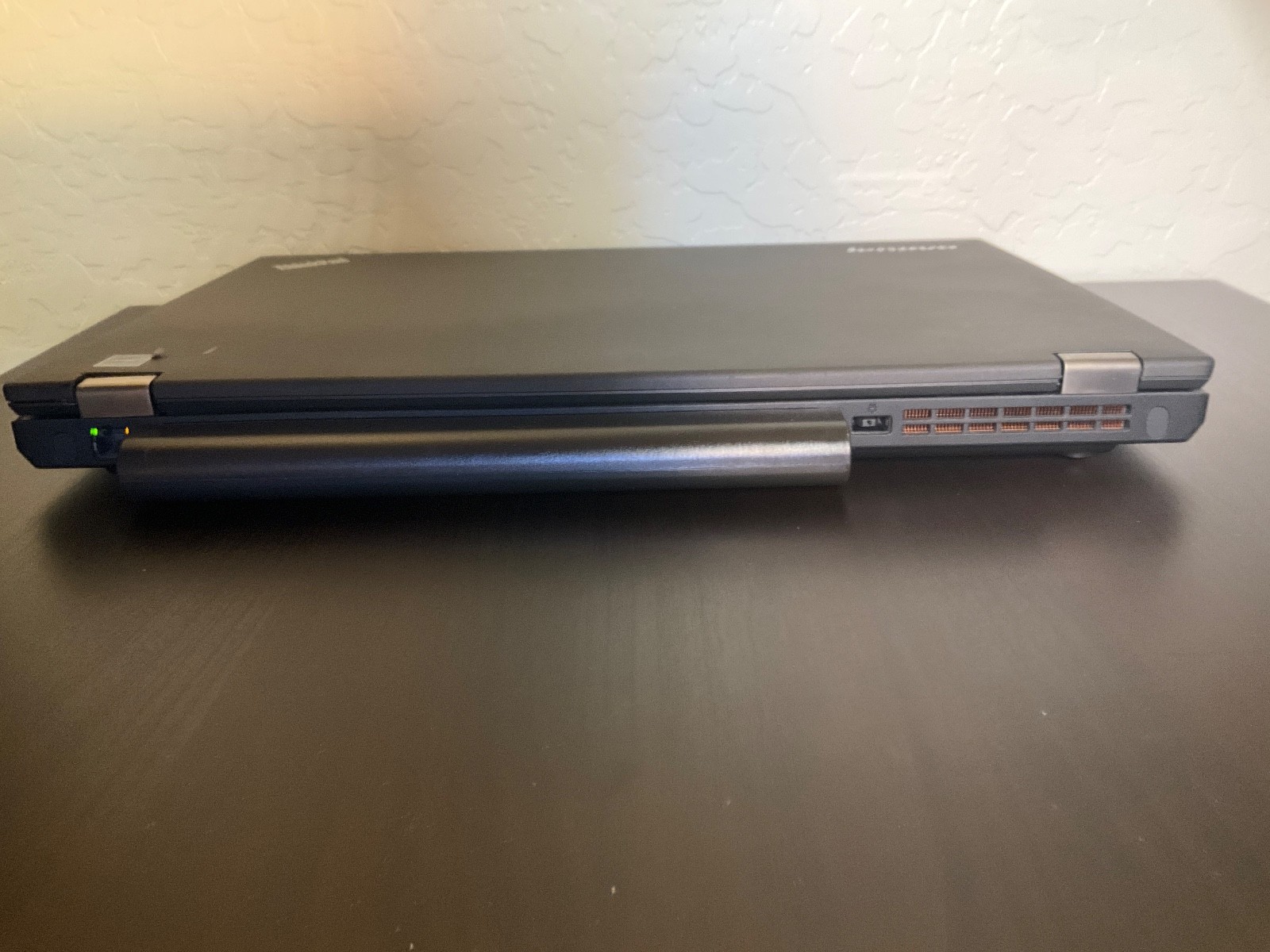 Thinkpad W541 i7-4810MQ 2+2TB SSD 15.6” 3K IPS w/ Pantone Color Calibrator