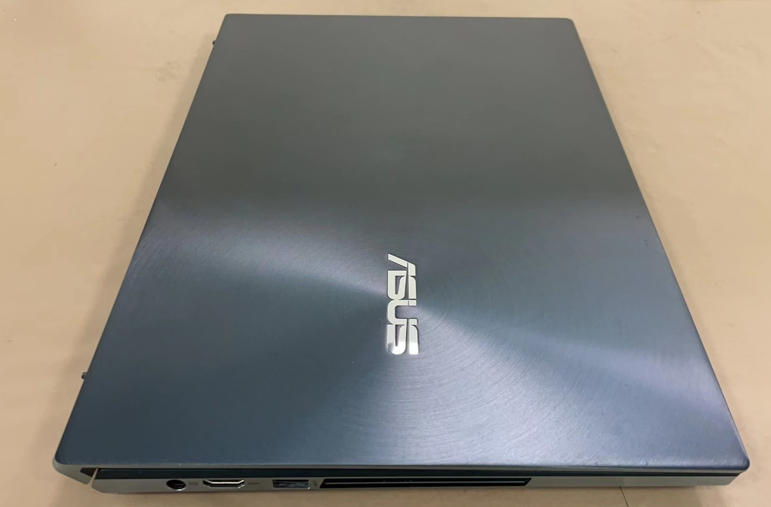 ASUS ZenBook Pro Duo UX581G, 15.6″FHD, Intel Core i7-9750H, RTX 2060, used