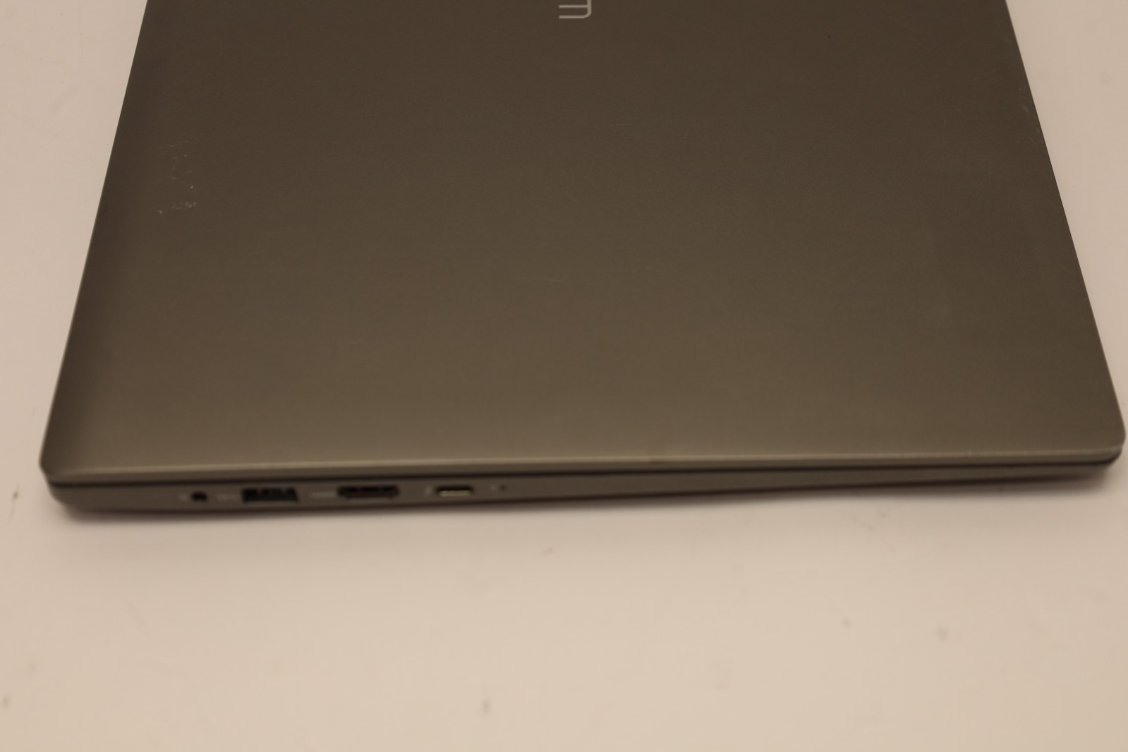 LG Gram 17″ (Intel Core i7-106567 512GB SSD, 16GB RAM) Laptop
