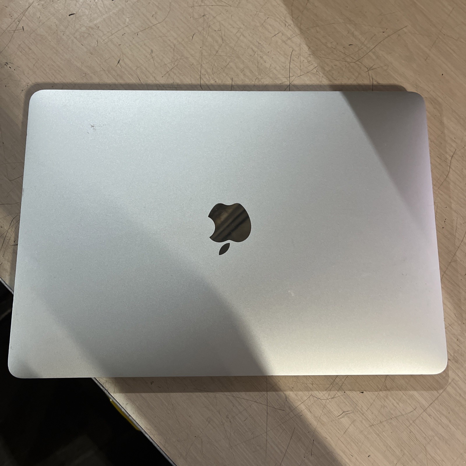 APPLE MACBOOK PRO 13″ MID-2017 CORE I5-7360U 2.3GHZ 8GB RAM NO HD