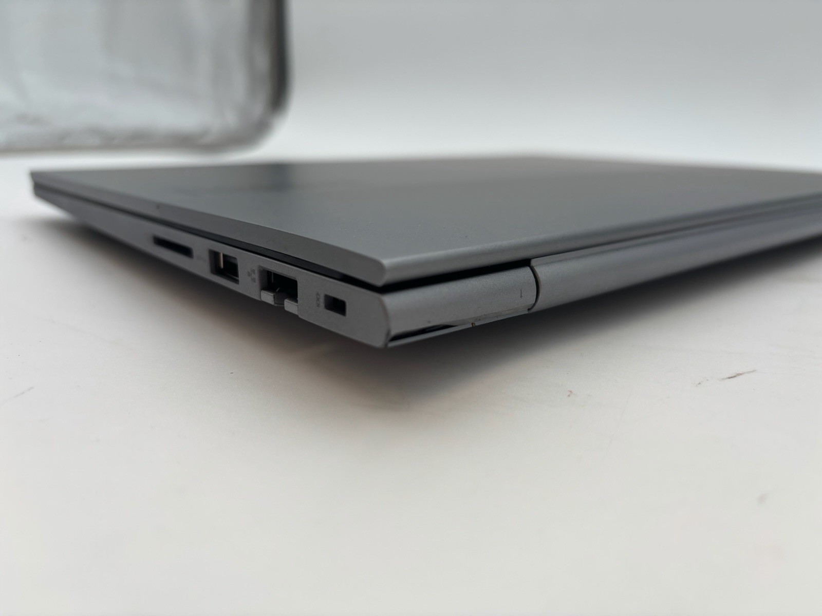 Lenovo ThinkBook 14 G7 ARP 21MV 14″ 256 GB SSD 8 GB RAM Ryzen 5 7535HS