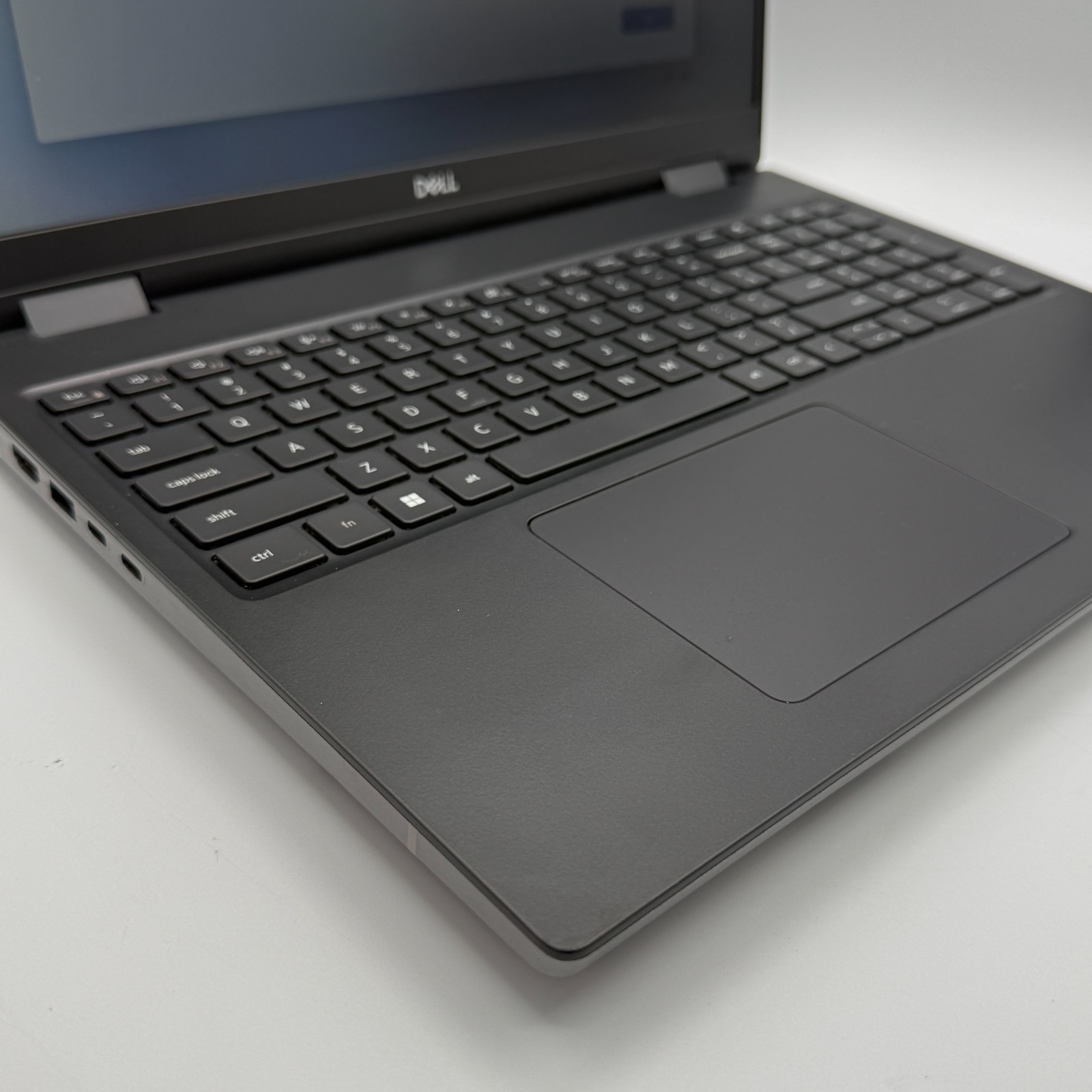 Dell Precision 7670 16″ i9-12950HX RTX 3080 Ti 16GB 8GB RAM 512GB SSD Win11 Pro