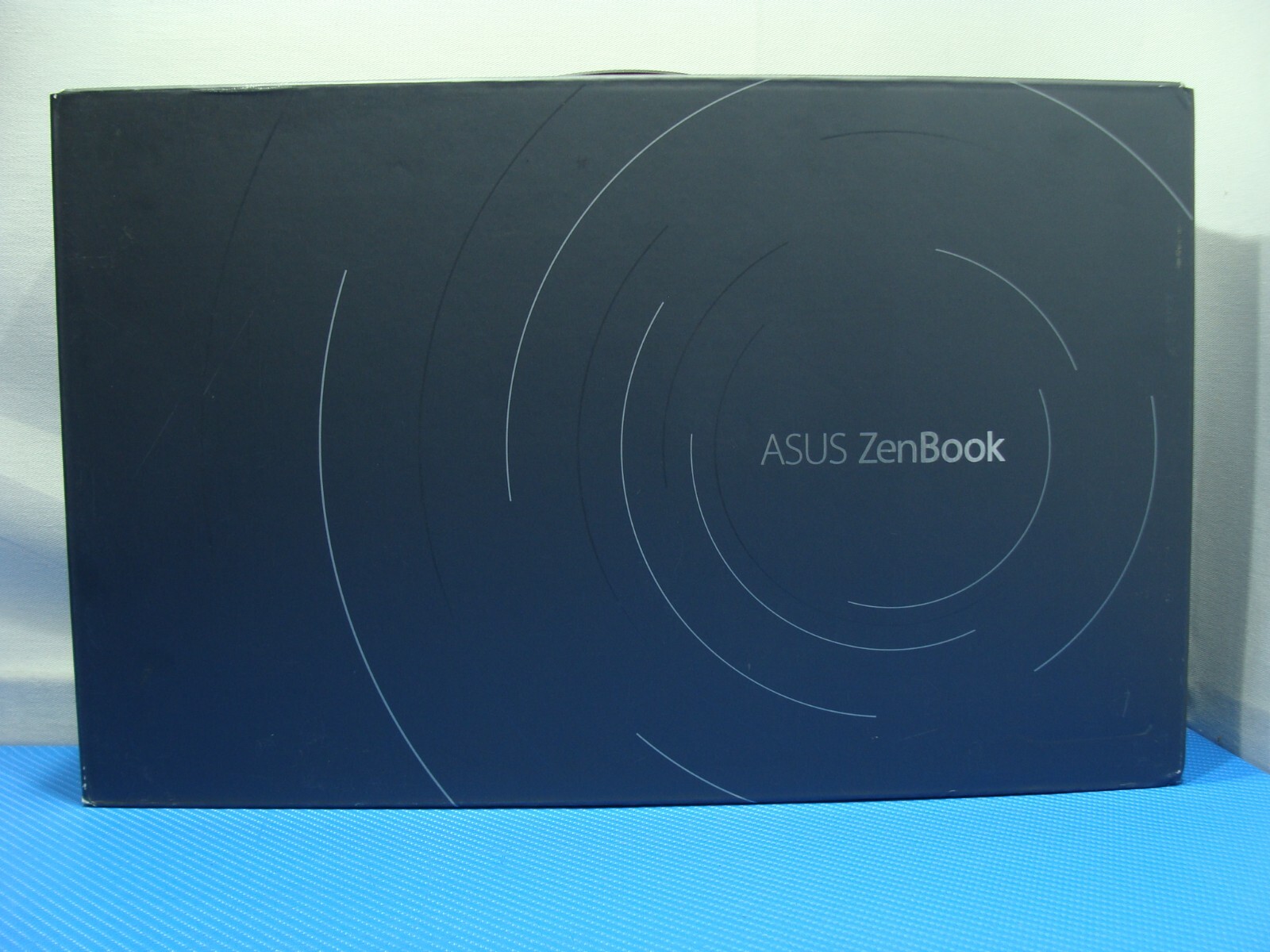NEW! ASUS ZenBook 14 UM425QA-EH51 14″ AMD Ryzen 5 5600H 3.3GHz 8GB 512GB 1cycles