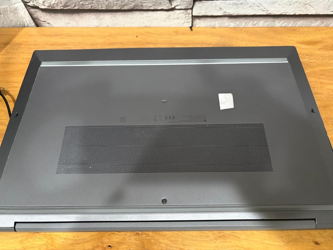 HP ZBook Firefly 15 G8 i7-1165G7 2.80GHz 8GB RAM 256GB SSd NViDIA T500 W 10PRO