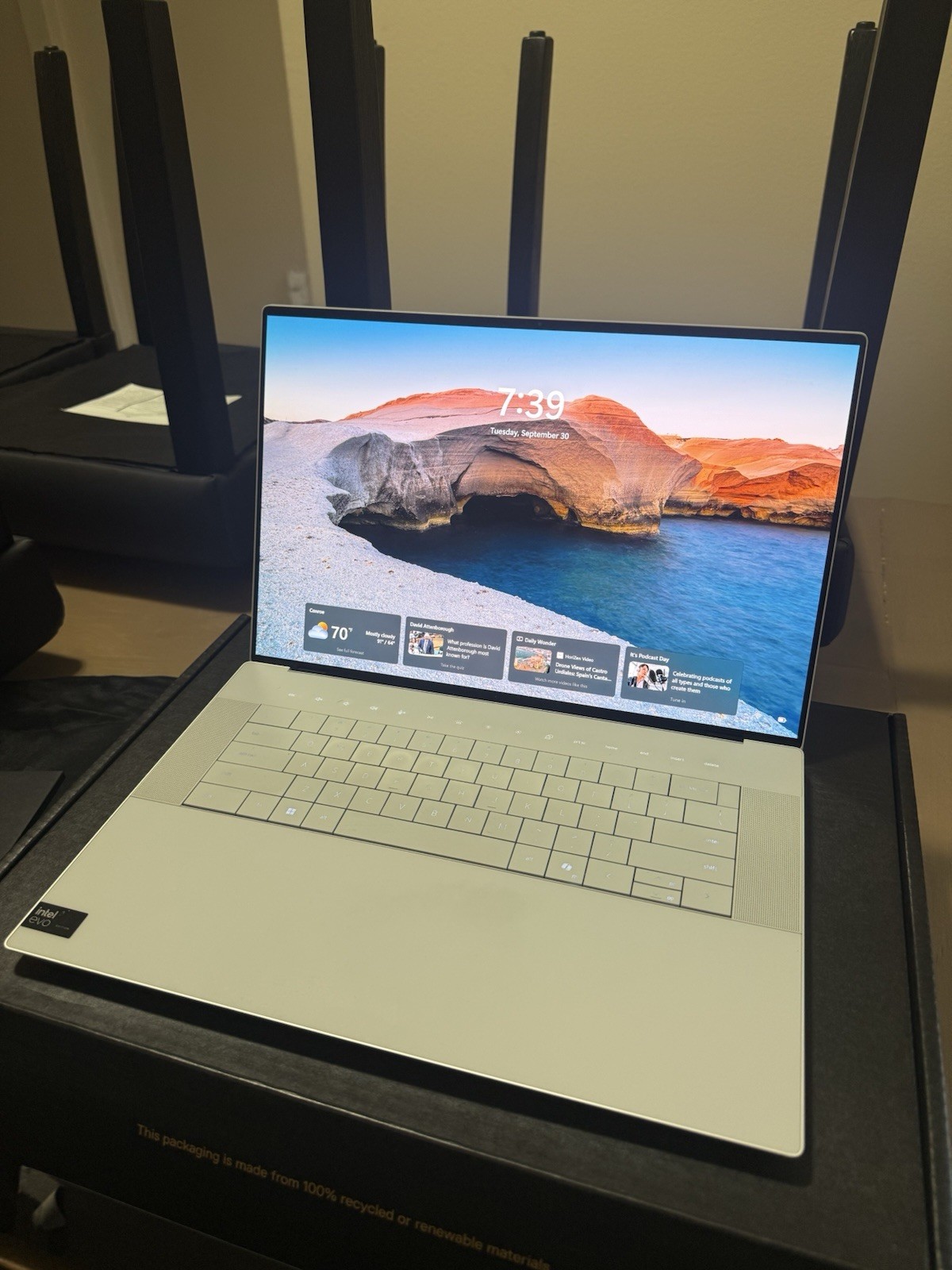 Dell XPS 16 9640 Intel Core Ultra 9 185H, 16-Core, 5.1 GHz, 16.3″, Silver