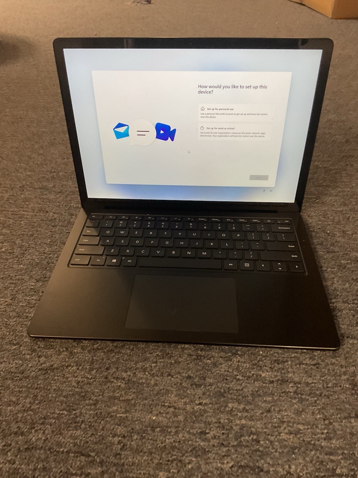 Microsoft Surface Laptop 3 13.5″ (256GB SSD, Intel Core i7 10th Gen., 3.90 GHz,