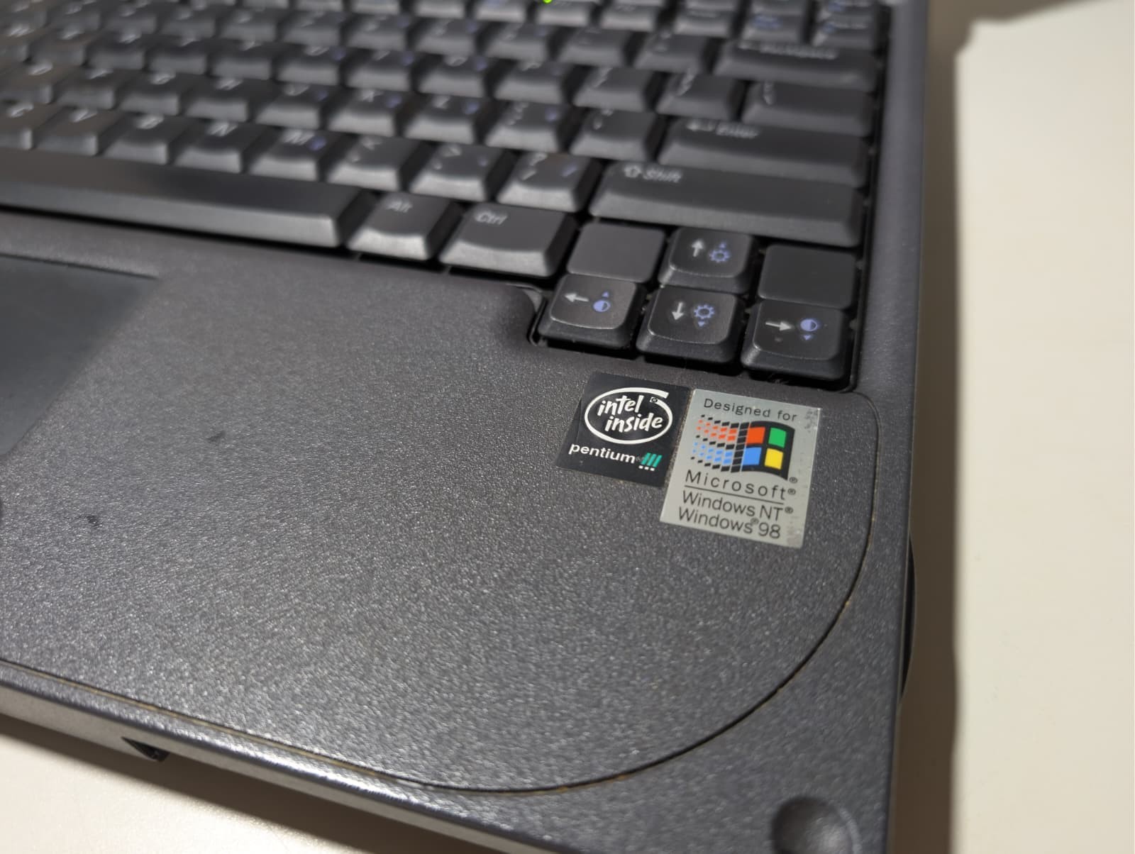 Read! Dell Latitude CSX | Intel Pentium III 128MB RAM NO HDD | Boots to Bios