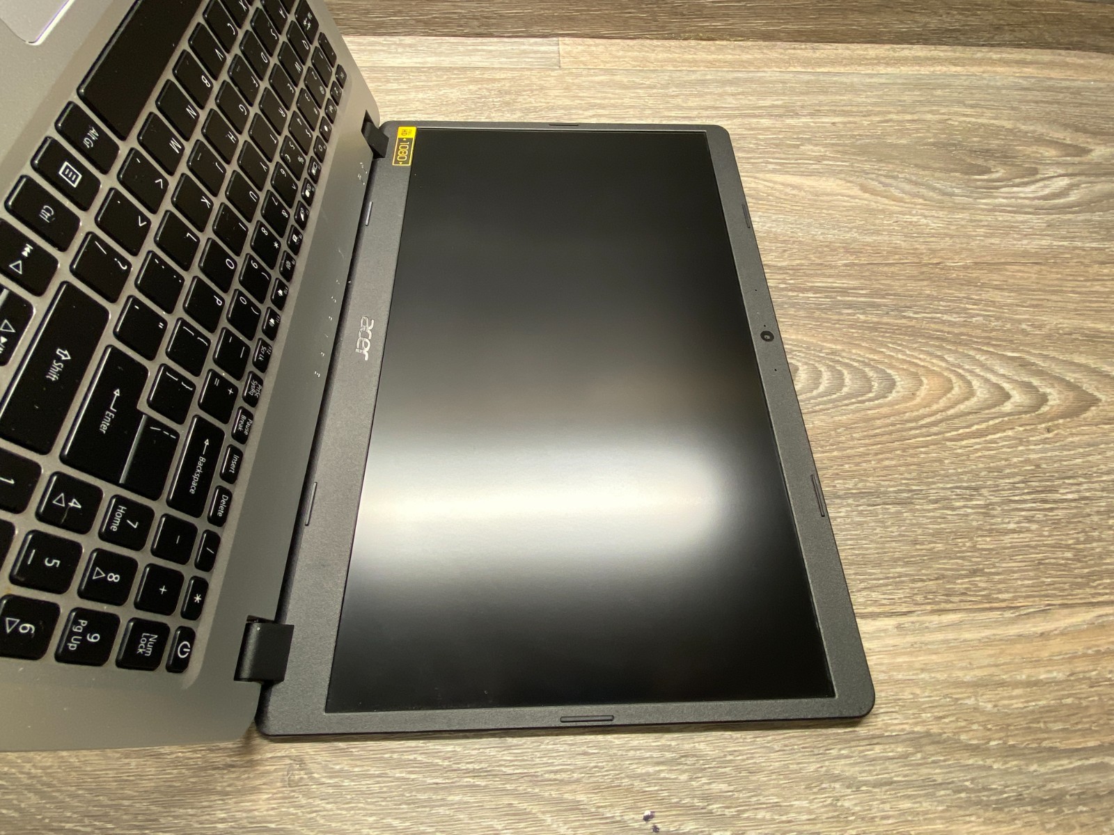 Acer Aspire 5 A515-43-R19L | 15.6″ FHD | AMD Ryzen 3 3200U | 4GB RAM | 128GB SSD